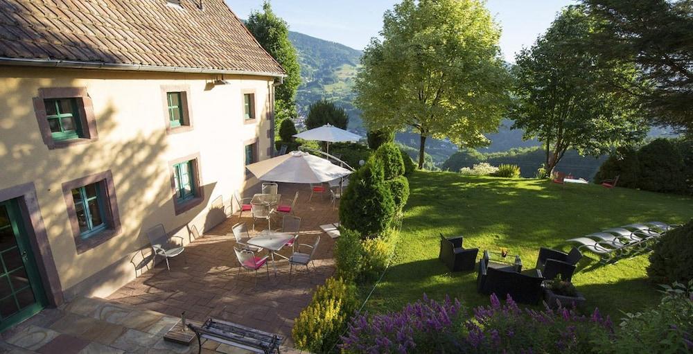 Hotel Restaurant Les Alisiers Lapoutroie Eksteriør billede