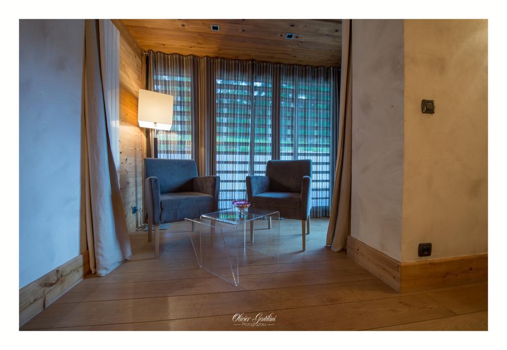 Hotel Restaurant Les Alisiers Lapoutroie Værelse billede
